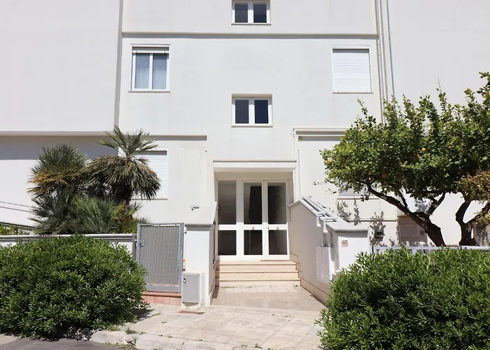 Casa Virginia Elegant One-bedroom Near The Дом отдыха *