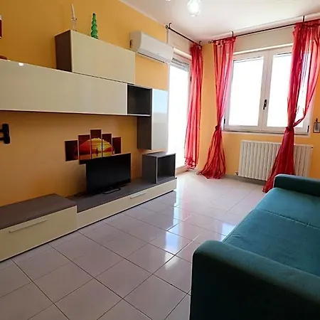 Casa Virginia Elegant One-bedroom Near The * אוטרנטו